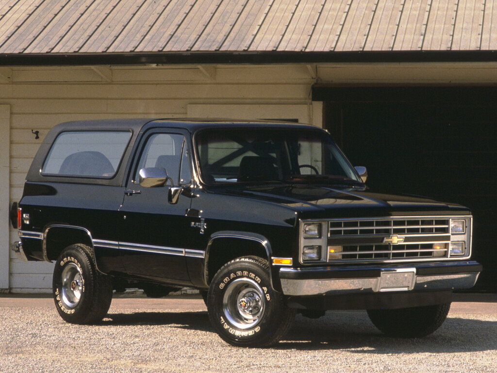 Chevrolet Blazer K5 (CV10516) 2 поколение, 3-й рестайлинг, джип/suv 3 дв. (07.1985 - 06.1988)
